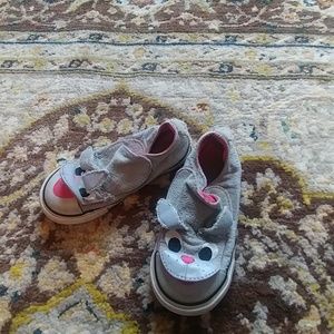 Super cute converse bunny sneaks